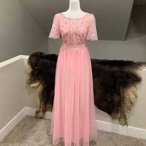 NewāEmbroideredāFloralāSequinsĀ &āBellāSleeve,āTulleāPartyāDress